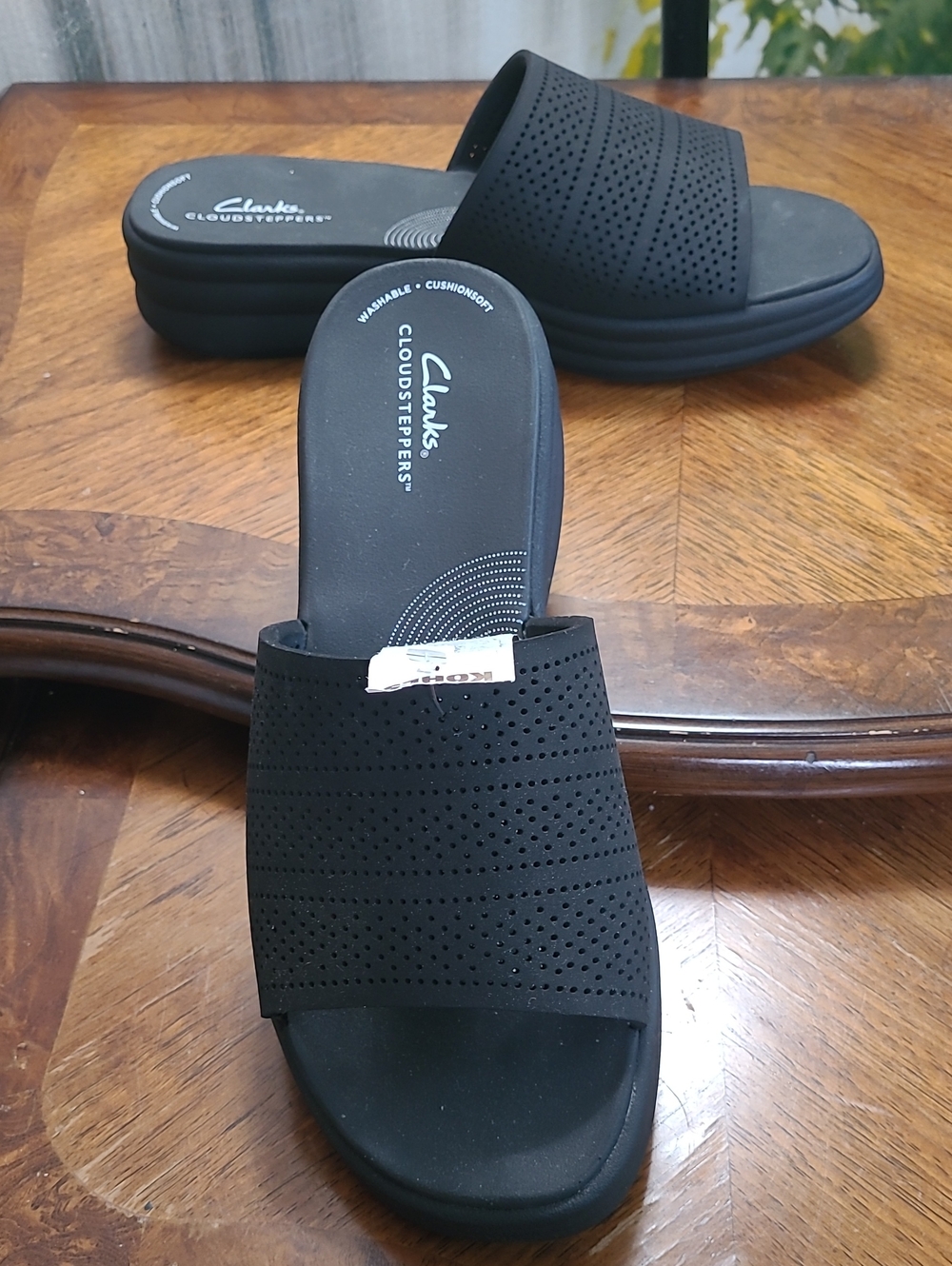 New! Clarks Drift Twist Womens 10 Black Perforated Comfy Slide Sandals